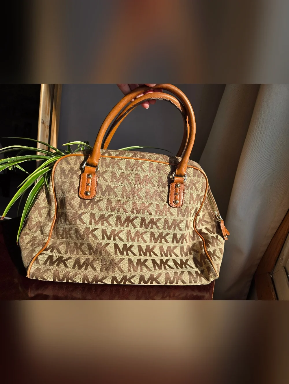 ​🌻 DESCRIPTION: The "Spring Fling" MK Satchel 🌻 - Picture 5 of 16